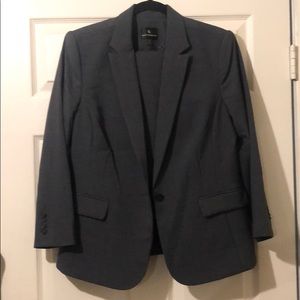 Worthington Skirt suit. Size 16. Gray.